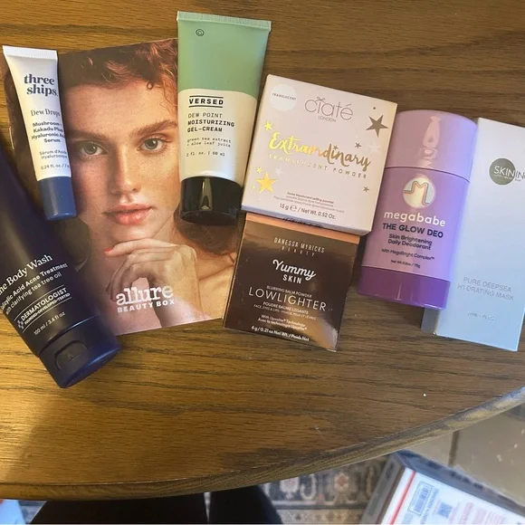 Beauty Box with Skincare and Makeup Products - Picture 2 of 6